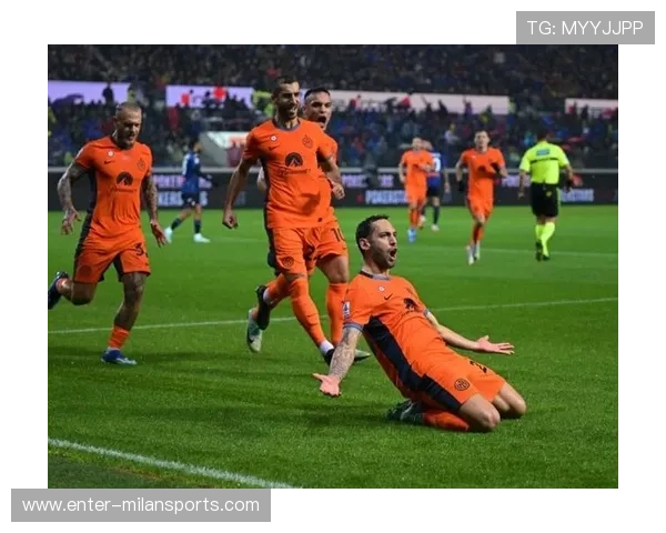 劳塔罗强力回追完成封堵后发起反击