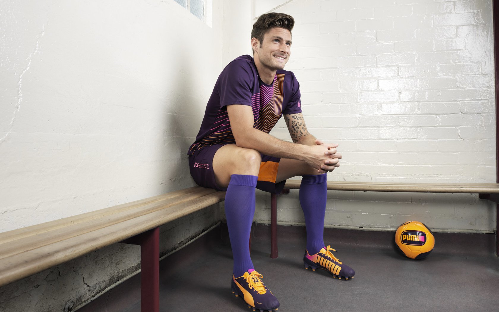 足球俱乐部商业战略分析